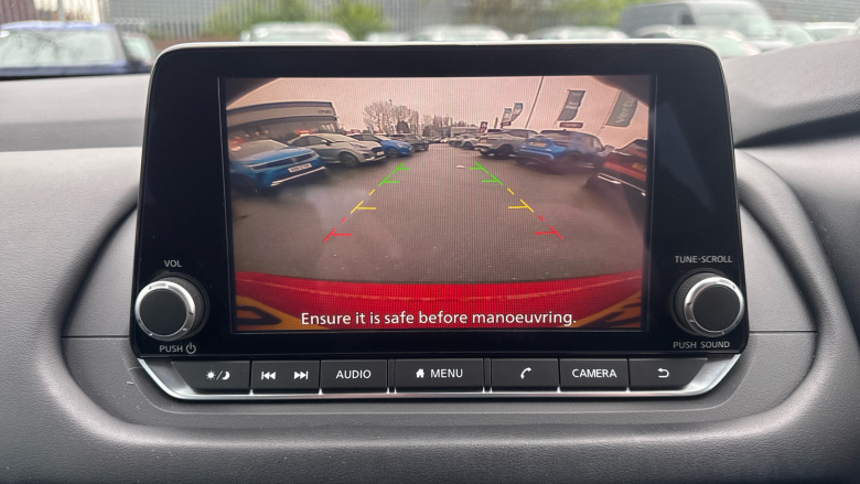 Nissan Qashqai 1.3 DiG-T MH 158 Acenta Premium 5dr Petrol Hatchback